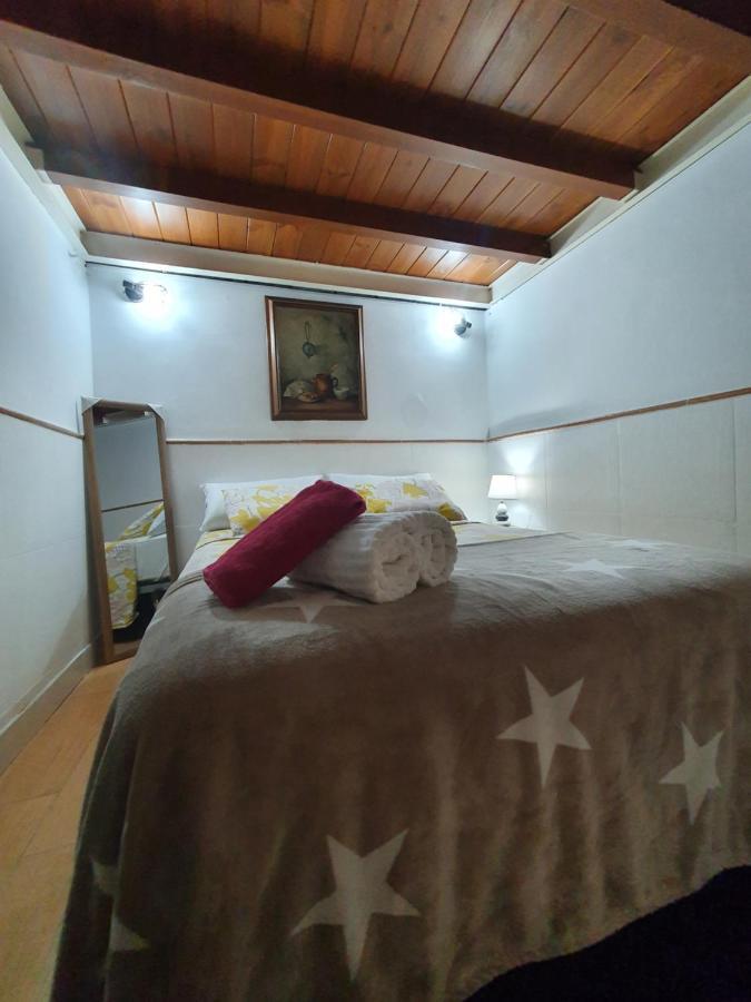 Airbhouse Private Rooms & Apartments Севилья Экстерьер фото