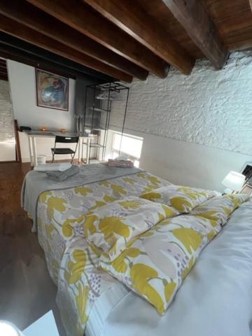 Airbhouse Private Rooms & Apartments Севилья Экстерьер фото