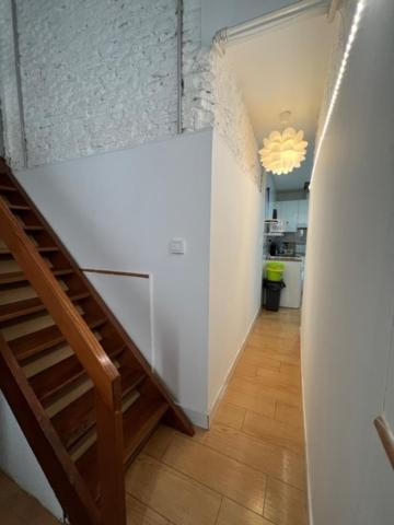 Airbhouse Private Rooms & Apartments Севилья Экстерьер фото