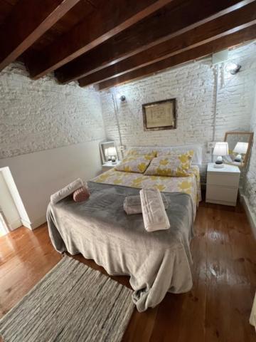 Airbhouse Private Rooms & Apartments Севилья Экстерьер фото