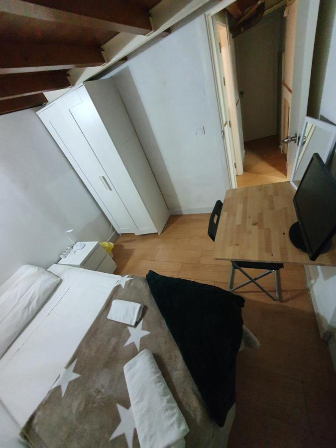 Airbhouse Private Rooms & Apartments Севилья Номер фото